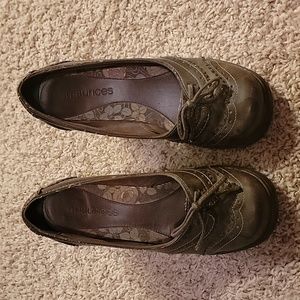 Maurice's Brown Heels